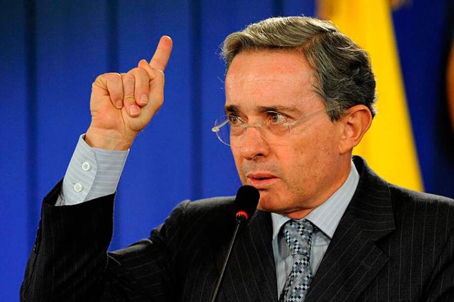 Expresidente Álvaro Uribe Vélez.