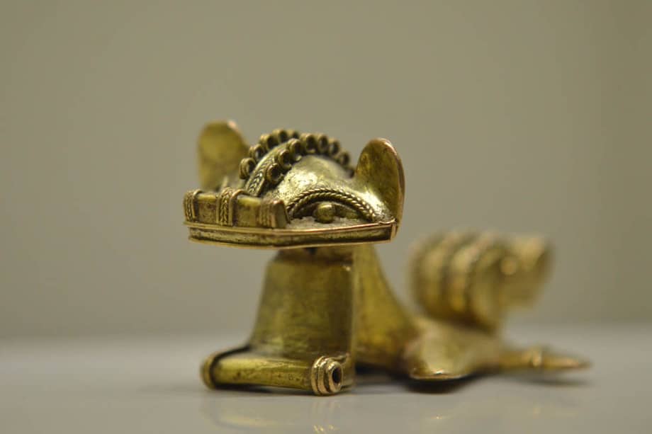 El patrimonio arqueológico no es de todos en Colombia. Las fotos de las piezas arqueológicas de la Nación le pertenecen al Banco de la República y es esta institución la que decide en qué publicaciones aparecen sus imágenes.