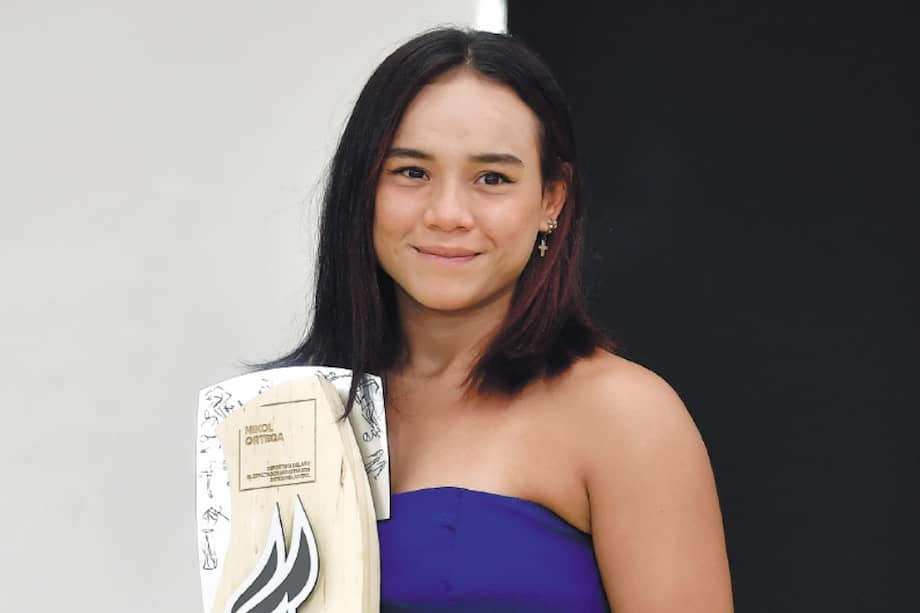 La nadadora con aleta se llevó el segundo premio de la categoría juvenil en el Deportista del Año 2023.