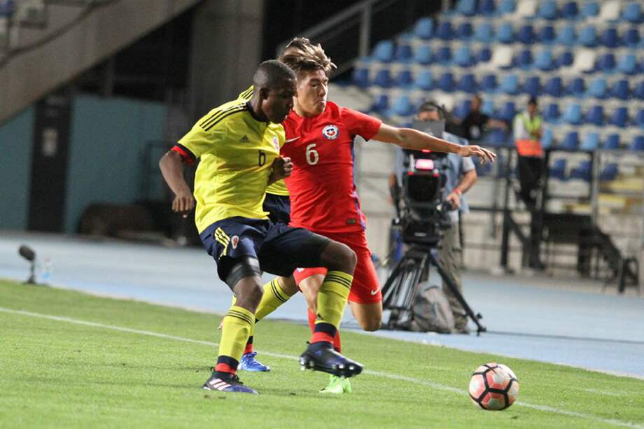 La selección Colombia Sub-17 se queda con tres puntos, tras una victoria y una derrota. / @Sub17Chile2017
