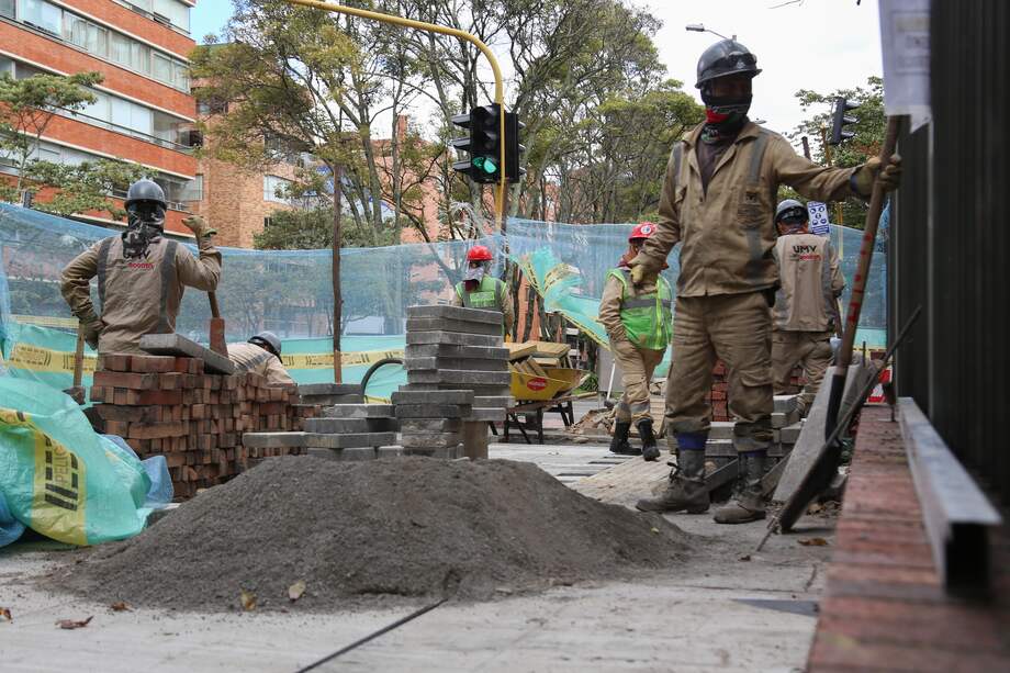 Una de las obras es para mejorar las vías de acceso de la avenida María Paz de Corabastos.