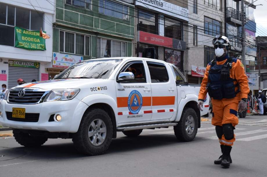 La Alcaldía local de Puente Aranda, con el apoyo de entidades como la Defensa Civil, adelanta campañas para prevenir el aumento de casos de COVID-19 en el barrio La Alquería.
