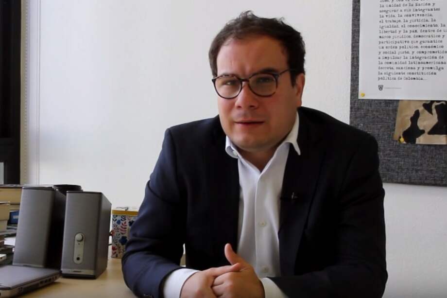 Arturo Charria, profesor de Ciencias Sociales del Colegio Los Nogales, dirige el proyecto Museos de la Memoria / SeHablaDe