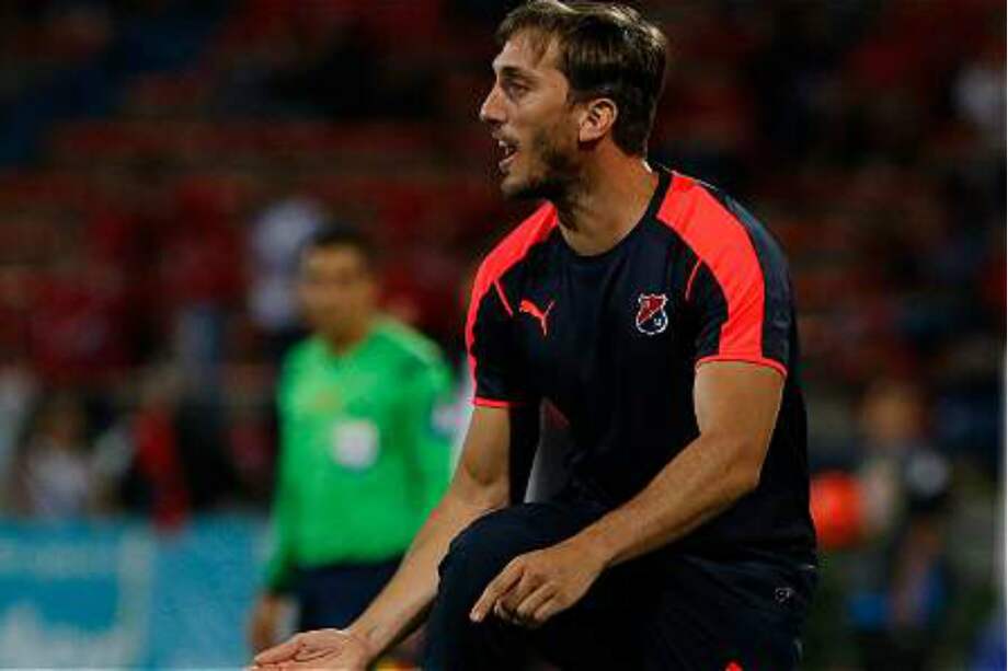 El argentino Luis Zubeldía, extécnico del Medellín. / Archivo