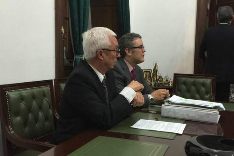 La polémica fotografía publicada por la ministra Cecilia Álvarez.