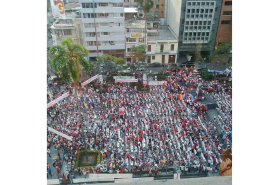Acto en Ibagué en el cual se pronunció el expresidente Gaviria.