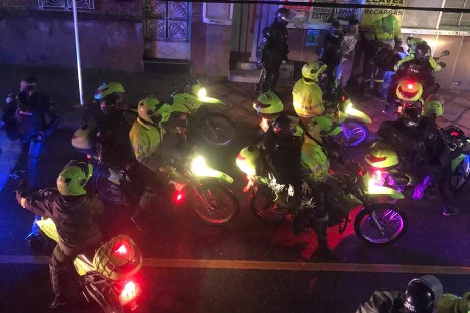 Habitantes de la zona recogieron la maleta del joven y lograron identificarlo por la tarjeta de Tullave, que tenía su nombre.