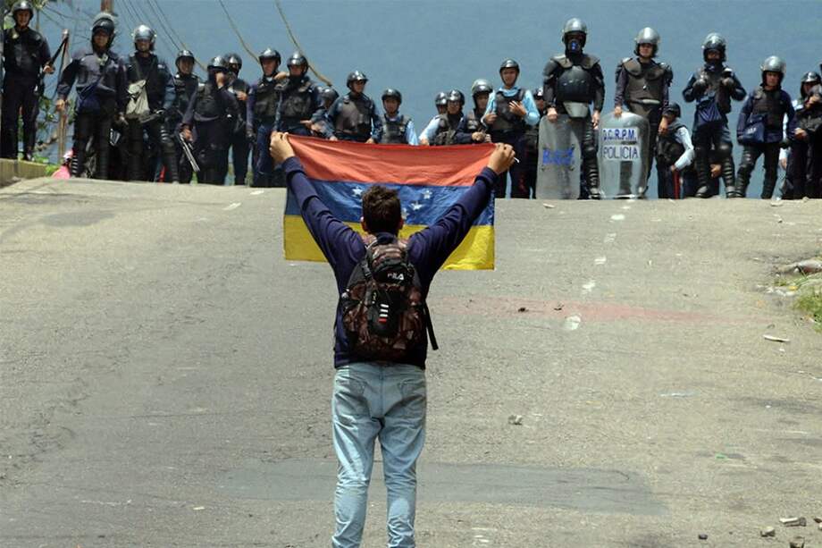 Claves del pulso entre gobierno y oposición en Venezuela