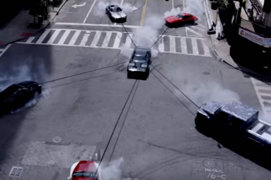 ¿Se resquebraja la familia? De infarto el tráiler de "Rápidos y Furiosos 8"