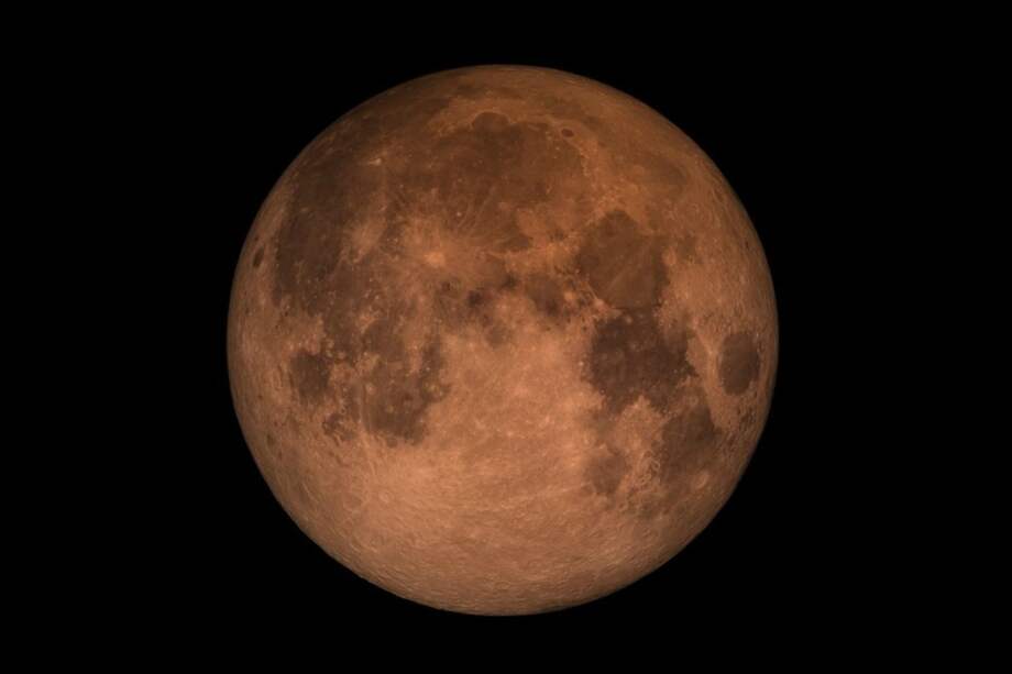 El eclipse total de luna más largo del siglo ocurrirá el 27 de julio