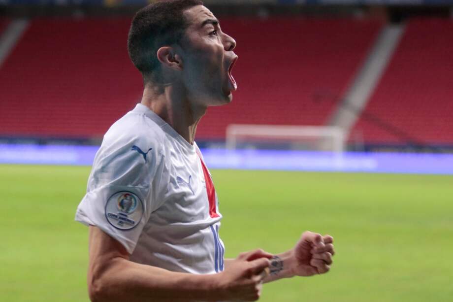 Almirón, la figura de Paraguay.