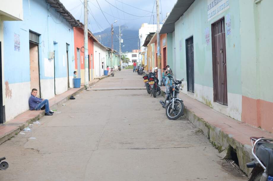 En San Calixto y la región del Caatumbo no se respiran aires de paz. Hay expectativa sobre el futuro de la economía de cultivos ilícitos. / Fotos: Víctor de Currea