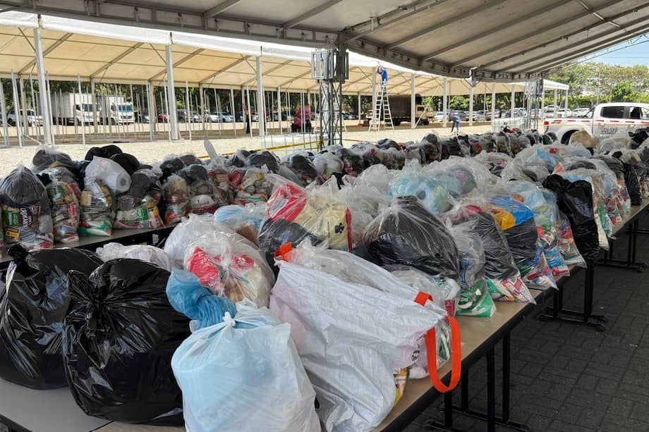 Expofuturo Pereira se consolida como uno de los centros de acopio más importantes de la ciudad y supera las 120 toneladas de ayuda para los afectados por el terremoto.