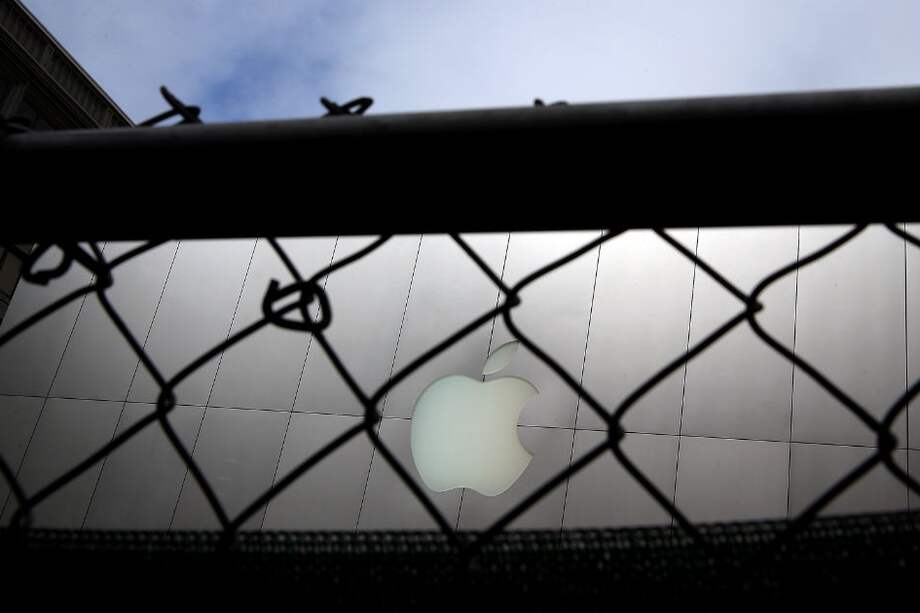 Acusa a Apple de su adicción a la pornografía