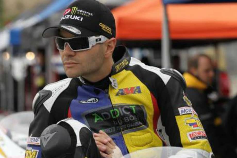 Santiago Villa piloto colombiano. Foto: Facebook.