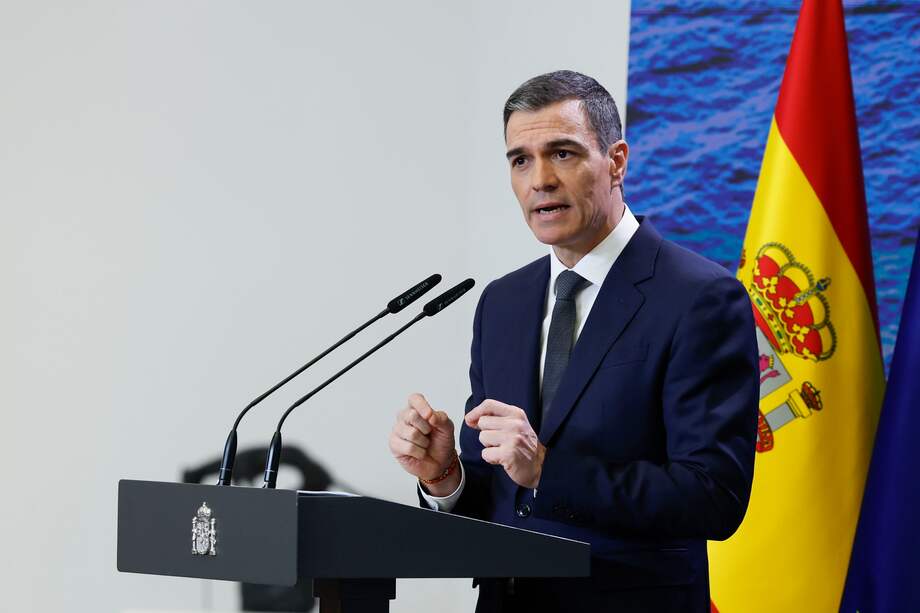 “En los siete años que lleva en el poder, el presidente español Pedro Sánchez ha demostrado que es un hombre astuto”: Mauricio Botero Caicedo.