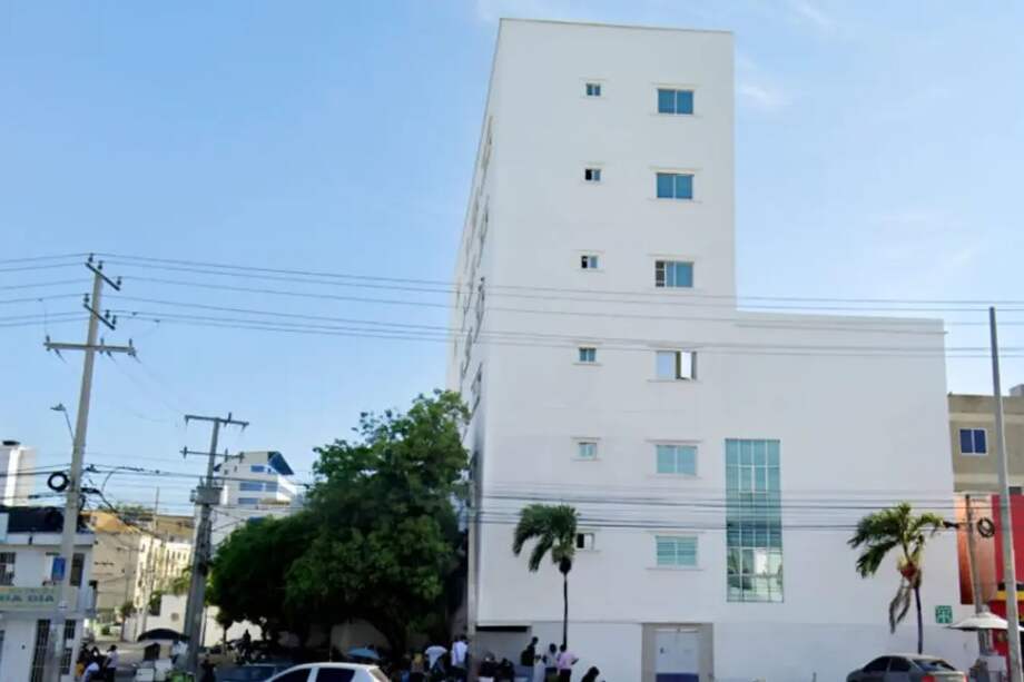 La alcaldía indicó que envió un equipo de vigilancia y control a la clínica que negó el servicio.