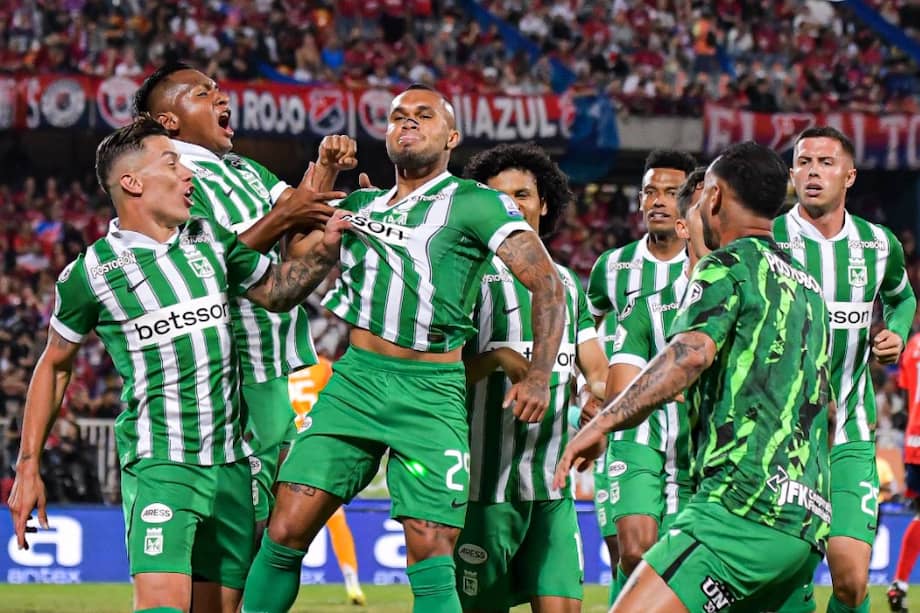 El cuadro verdolaga se impuso en un clásico vibrante en el Atanasio Girardot. Resolvió el partido en el minuto final y se consolidó como líder de la Liga BetPlay.