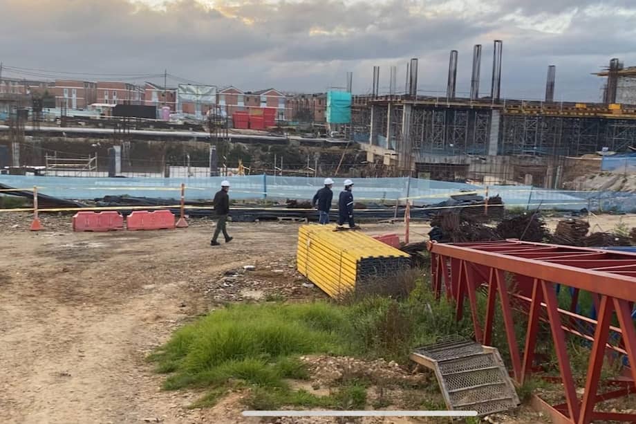Personería de Bogotá anunció investigación por retrasos en las obras en el Parque Gibraltar, en Kennedy. El proyecto, que estaba programado para ser entregado en abril de 2026, a poco más de cuatro meses de la fecha de entrega, no supera el 45% de ejecución.