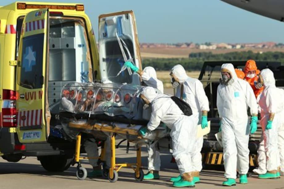 Expertos denuncian retrasos y fallos en gestión de OMS frente al ébola