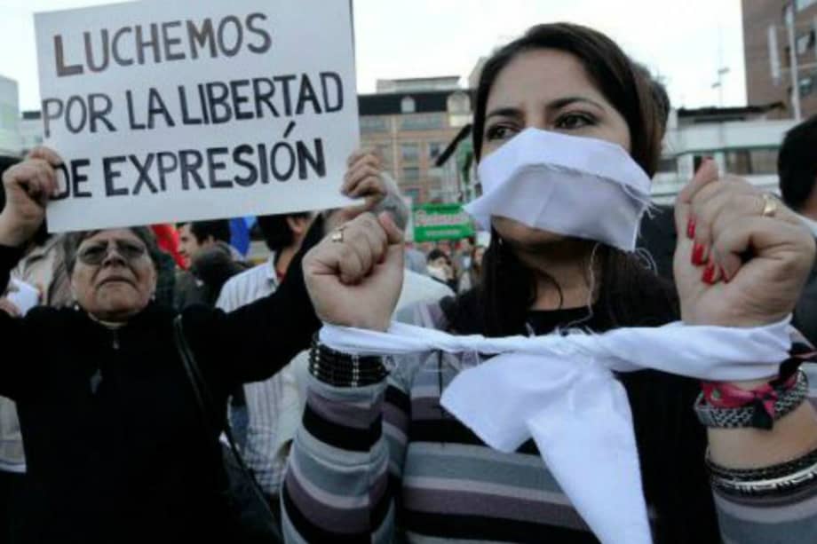Ese año se registraron 356 agresiones contra la prensa en Ecuador, 67 más que en el 2021.