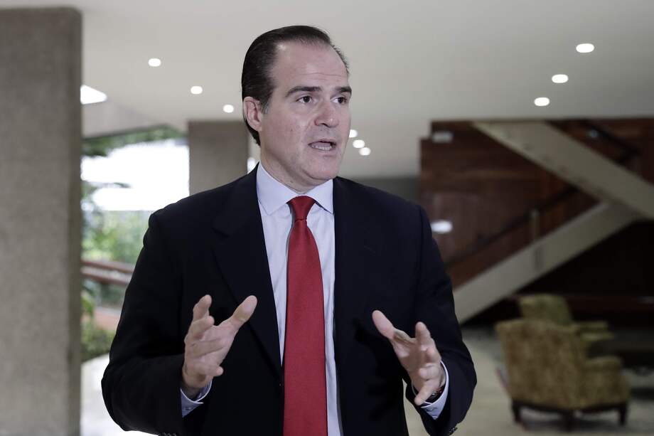El BID no ha confirmado oficialmente la destitución de Mauricio Claver-Carone.