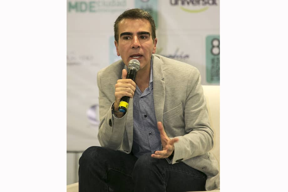 Jorge Franco dice que la literatura hace a los seres humanos distintos: no peores ni mejores, sólo diferentes. / Julián Roldán