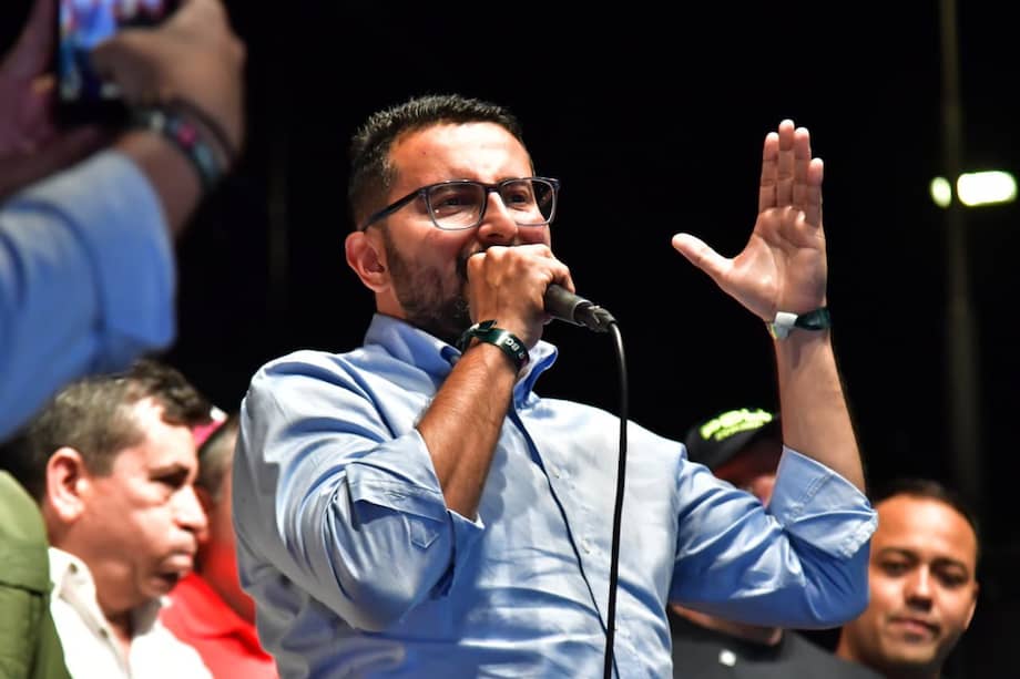 Cristian Portilla, nuevo alcalde de Bucaramanga, fue secretario privado de Jaime Andrés Beltrán, y lo apoyó en comunicaciones durante su campaña en 2023.