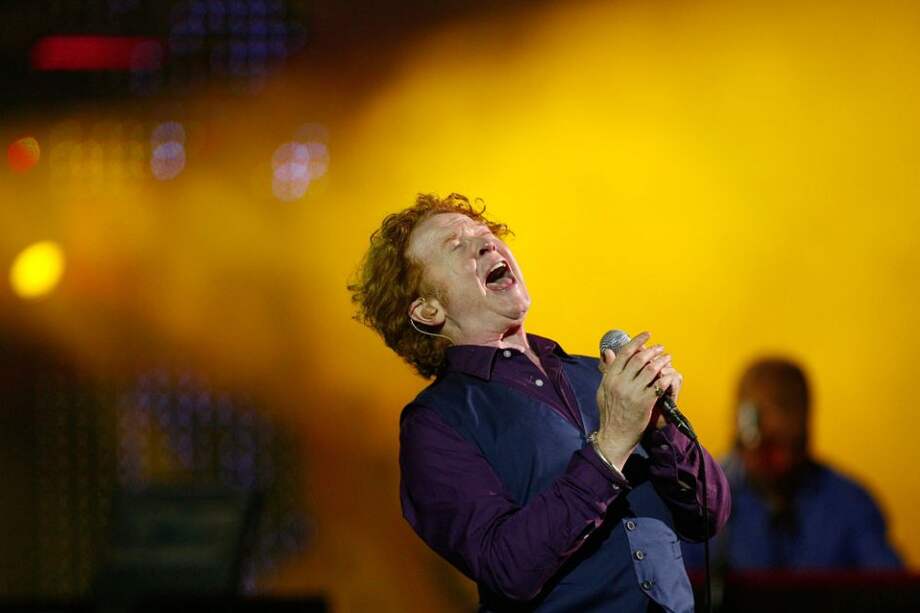 Michael Hucknall fue el vocalista de Simply Red.