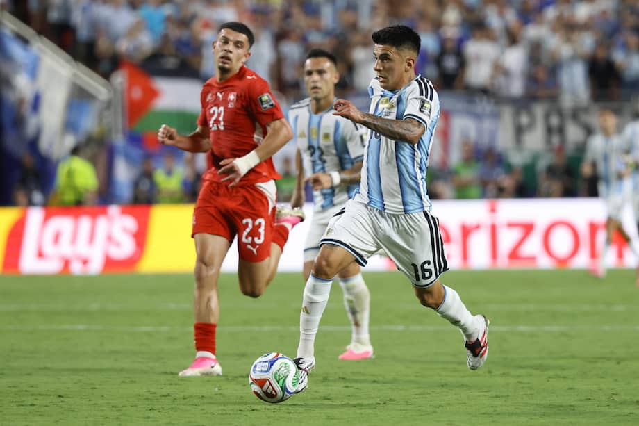 El técnico de River Plate se refirió a la posibilidad de que el flamante refuerzo tenga minutos este miércoles en El Campín, por la ida de los octavos de final de la Copa Sudamericana.