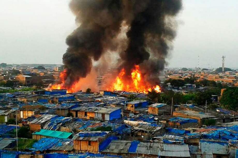 Bomberos de Cali. / Bomberos de Cali.