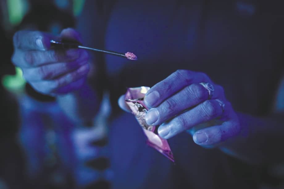 Según el Observatorio de Drogas de Colombia, el tusi o tusibí está compuesto, en su mayoría, por ketamina, cafeína y MDMA, usualmente conocida como éxtasis. / Foto: Nicolás Achury