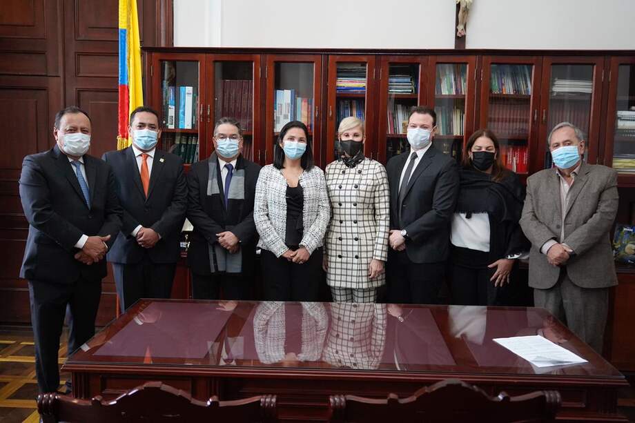 La U no acompañará el proyecto porque grava con IVA a la gasolina, incrementando los costos del transporte público y de carga, entre otras cosas.