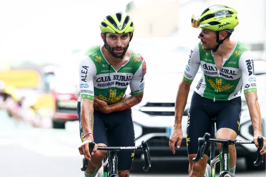 El ciclista colombiano Fernando Gaviria luego de su caida en la etapa 12 del Tour de Francia 2026.