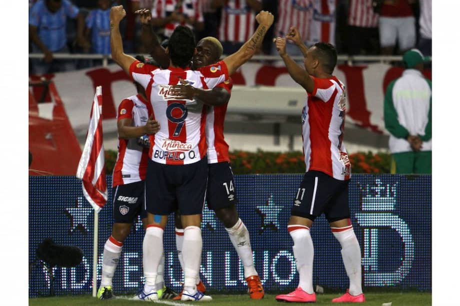 Roberto Ovelar celebra el primer gol del Júnior contra Nacional. Foto: Atlético Júnior