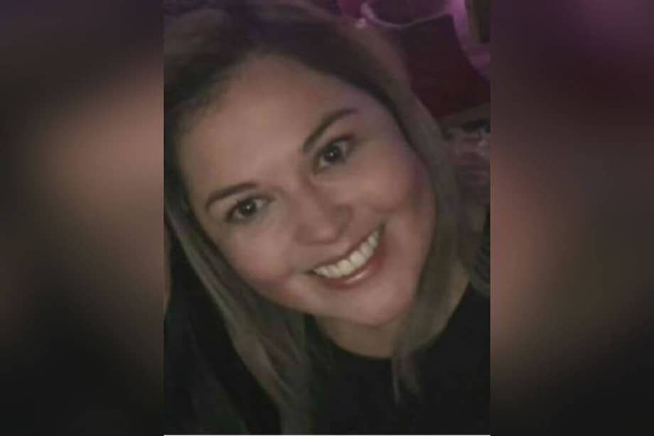 Según el compañero sentimental de Jeimy Ayala, el celular de ella fue encontrado en una flota de buses de Sogamoso (Boyacá). / Archivo particular