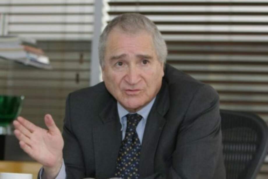 "No va a ser fácil la reelección por la oposición de Uribe": conservadores