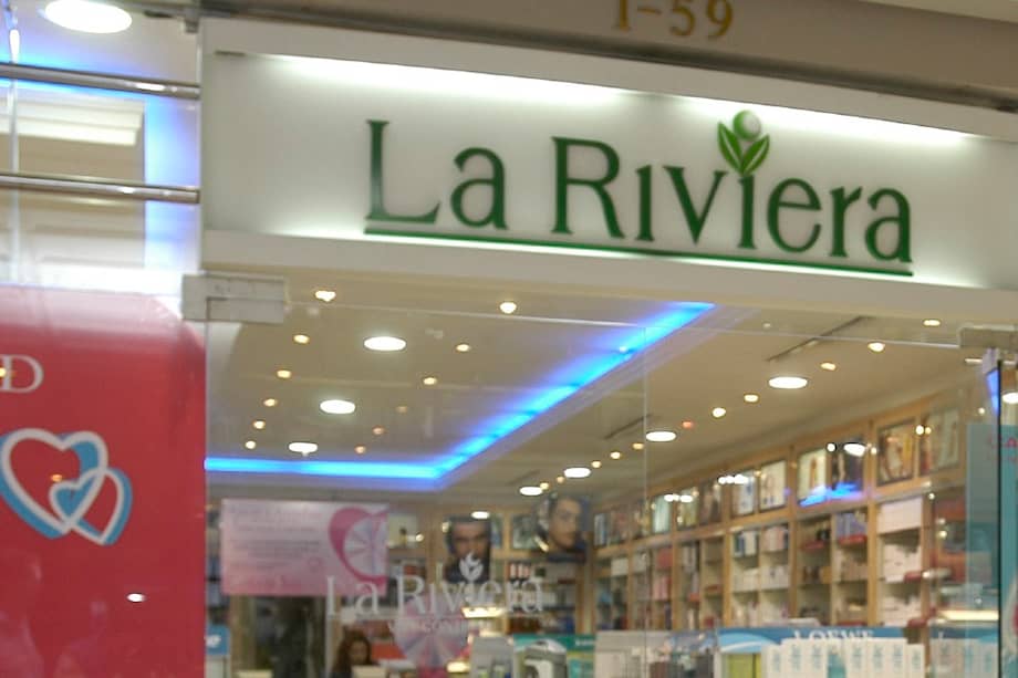 La cadena de perfumerías ha cerrado 42 de 102 almacenes en el país. / Archivo