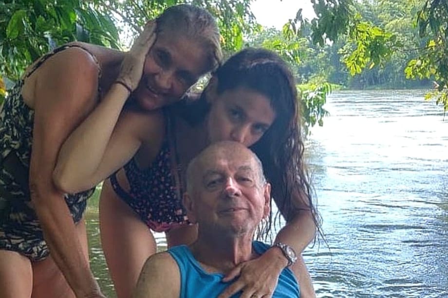 Maleja Restrepo con sus padres, doña Nelly Tafur y don Ramiro Restrepo.