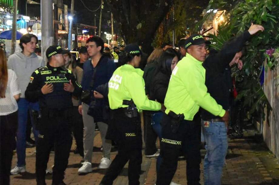 100 Policías y funcionarios se desplegaron