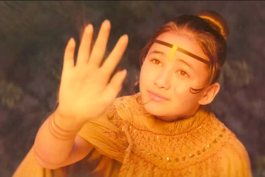 Jia, interpretada por Kaylee Hottle, en la última entrega de Godzilla y Kong: nuevo imperio.