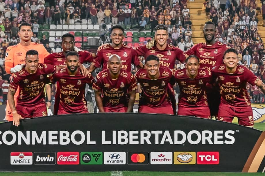 Jugadores de Deportes Tolima en el partido de vuelta de la tercera fase de la Copa Libertadores.