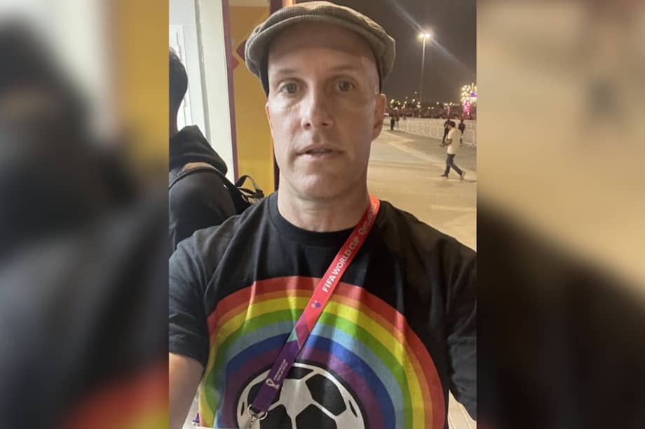 Grant Wahl denunció que en un partido le negaron el ingreso por portar una camiseta con los colores de la comunidad LGBTIQ+.