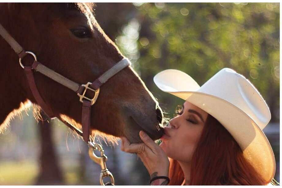 La activista, junto con el Movimiento Animalista de Puebla, consiguió que la zoofilia como un delito.