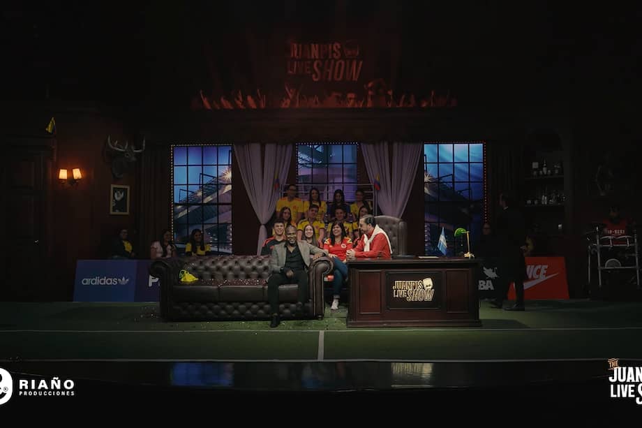 Hugo Rodallega en el programa de entrevistas de The Juanpis Live Show.