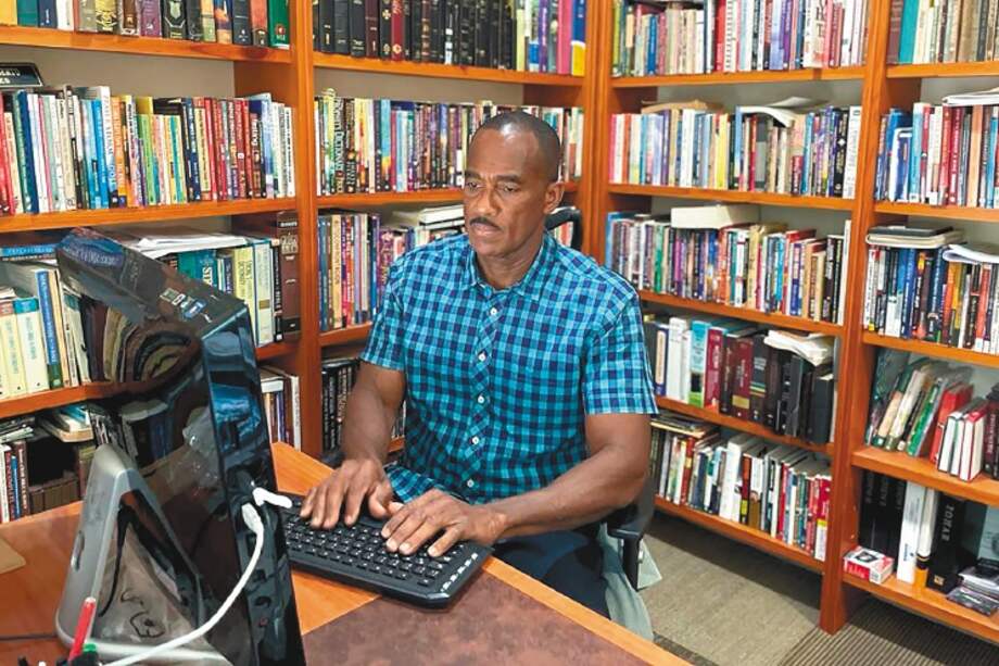 Alberto Gordon May, líder de las víctimas del huracán Iota, advierte: “No estamos dispuestos a seguir siendo una colonia de Colombia". / Archivo particular