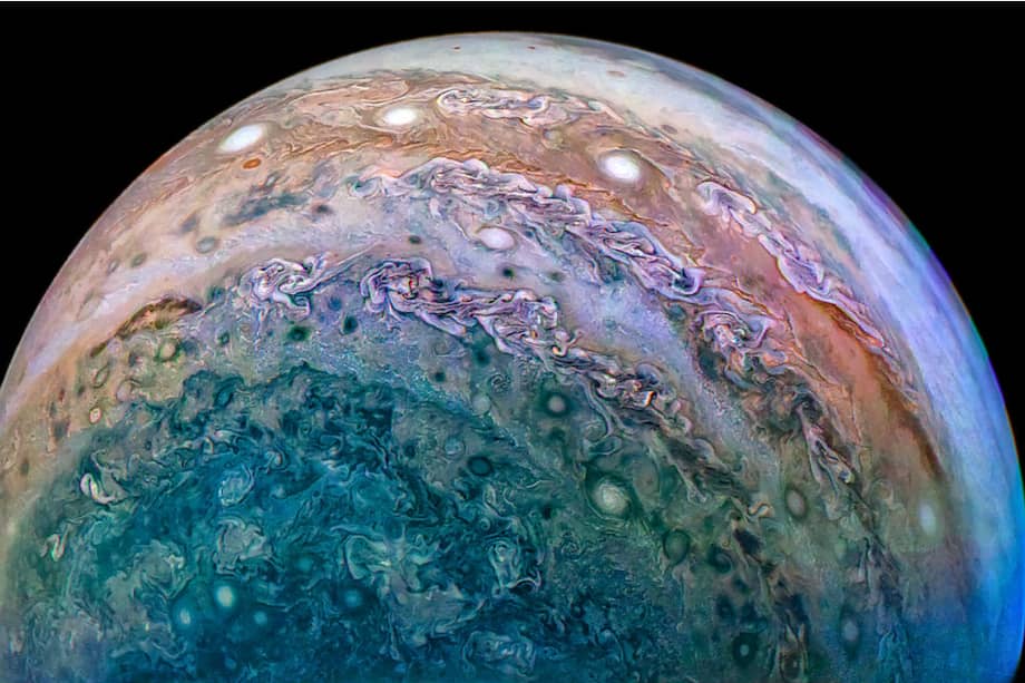 Esta imagen de Júpiter fue tomada por la sonda Juno en diciembre pasado. Los dos planetas encontrados tienen características similares a este vecino del Sistema Solar.