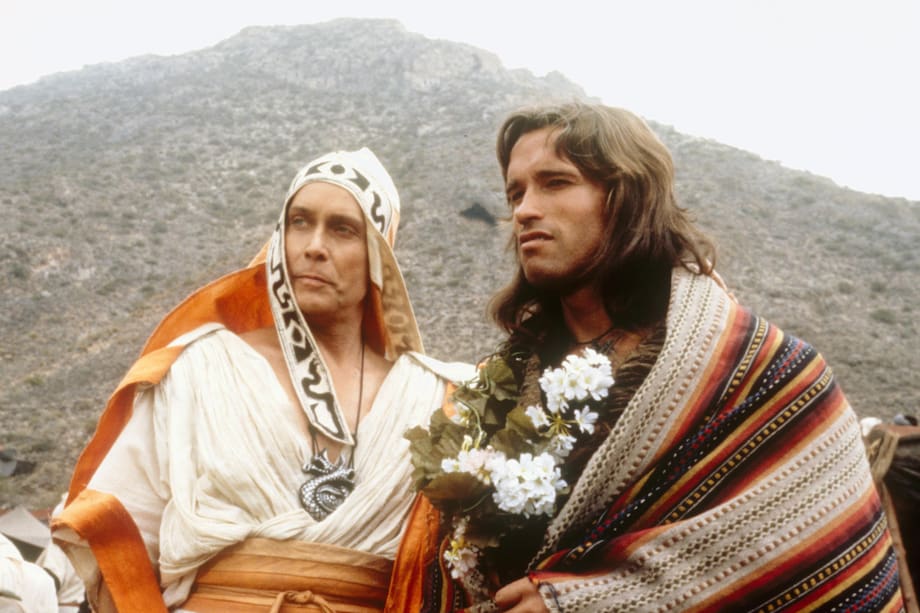 El actor estadounidense Jack Taylor (i) junto a Arnold Schwarzenegger en un fotograma de la película 'Conan, El Bárbaro'. Taylor, icono del género de terror y fantástico afincado en España desde los años 60 del siglo pasado, falleció a los 99 años en Madrid, informó este martes la Academia de Cine española. El intérprete participó en películas como 'Conan the Barbarian', 'Mil gritos tiene la noche' o 'The Ninth Gate'. EFE/ Sial-Pigmalión