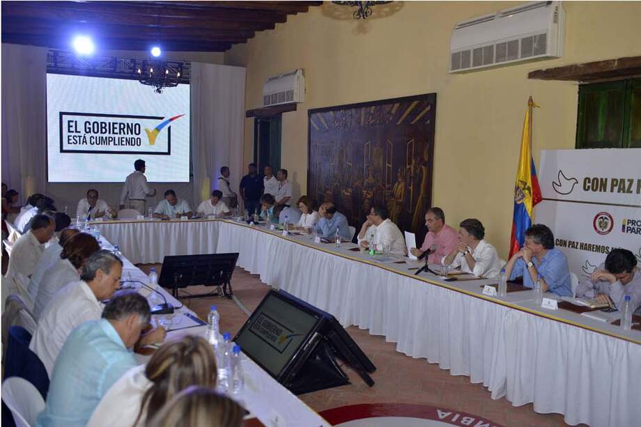El presidente Santos aseguró que seguirá haciendo reuniones, como la de ayer en Soledad (Atlántico), para hacer seguimiento al fenómeno de El Niño. / Presidencia