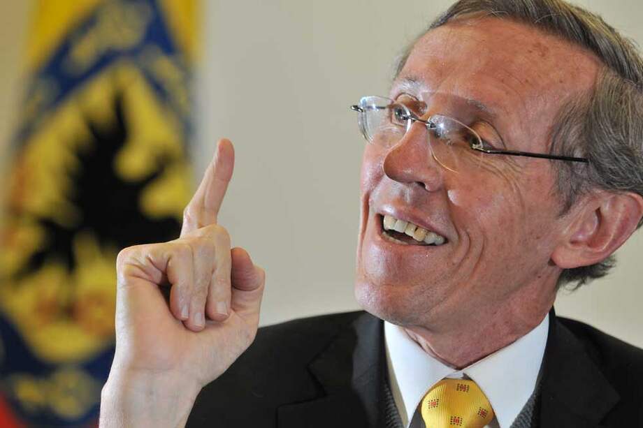 "El país está cansado de los mismos con las mismas"